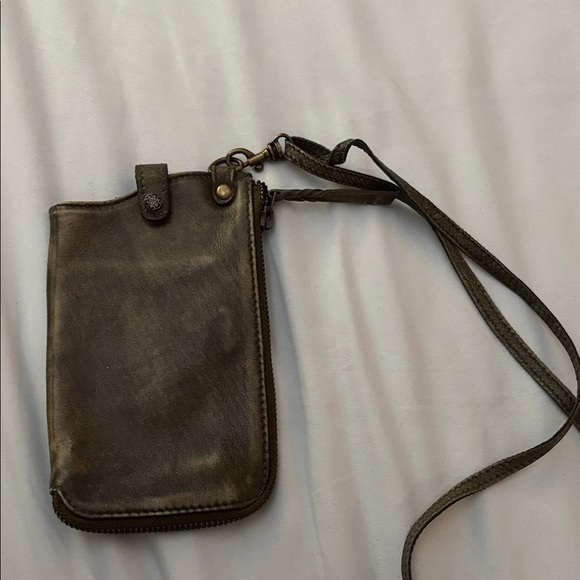 Free People Lamb Leather Distressed Army Green Gray Wristlet Wallet Phone Case - Picture 1 of 6